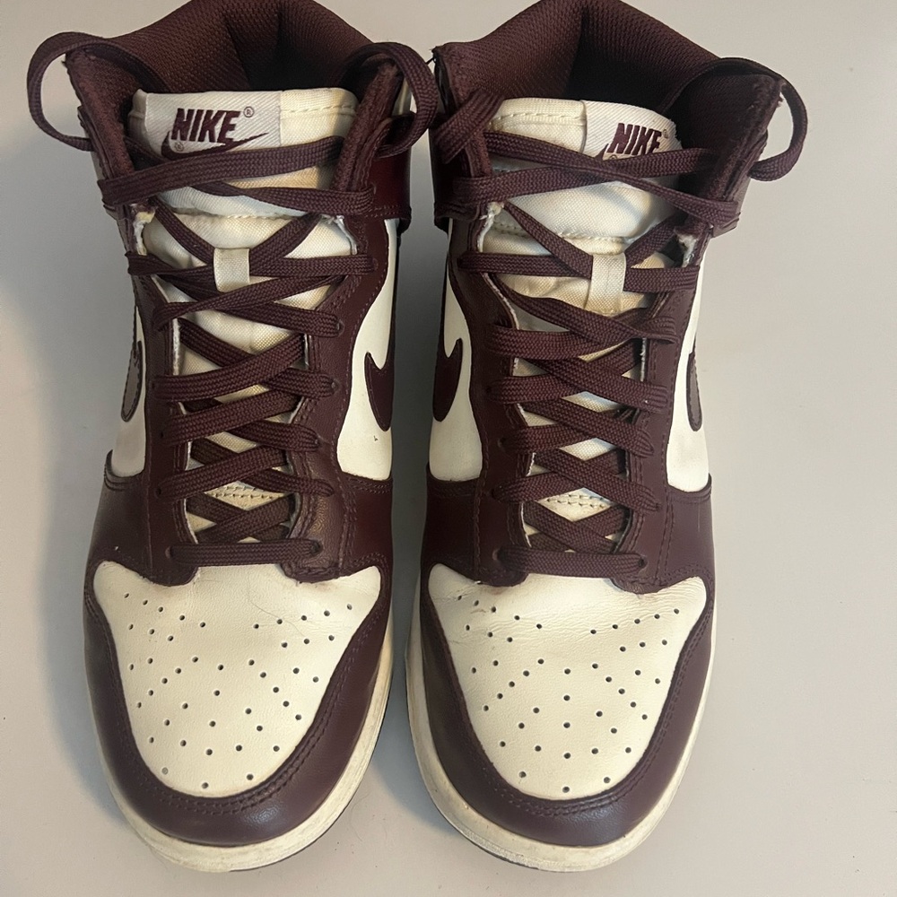 Nike High Top Women's Sneakers in Burgundy Crush - Picture 2 of 4